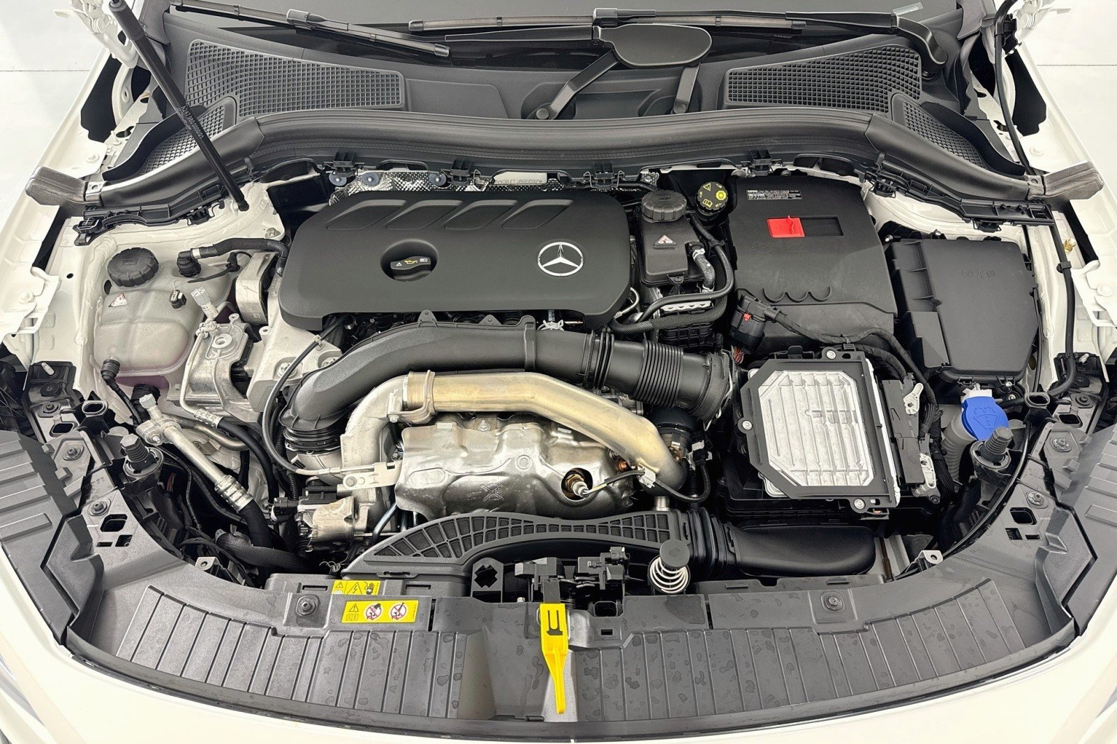 Certified Used 2026 Polar White Mercedes-Benz 250 image 12