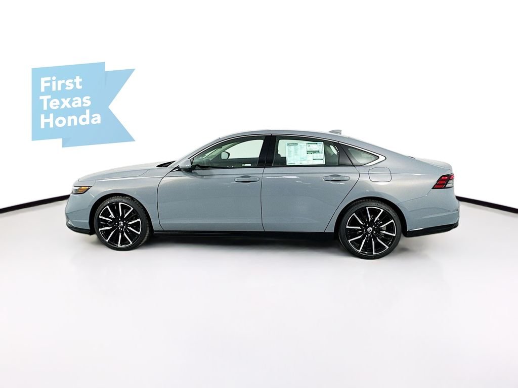 New 2026 Urban Gray Pearl Honda Touring image 5