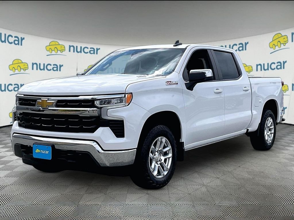Used 2023 White Chevrolet LT image 3