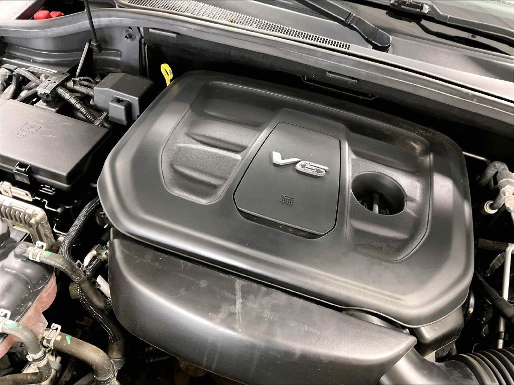 Used 2018 Gray Jeep Limited image 36