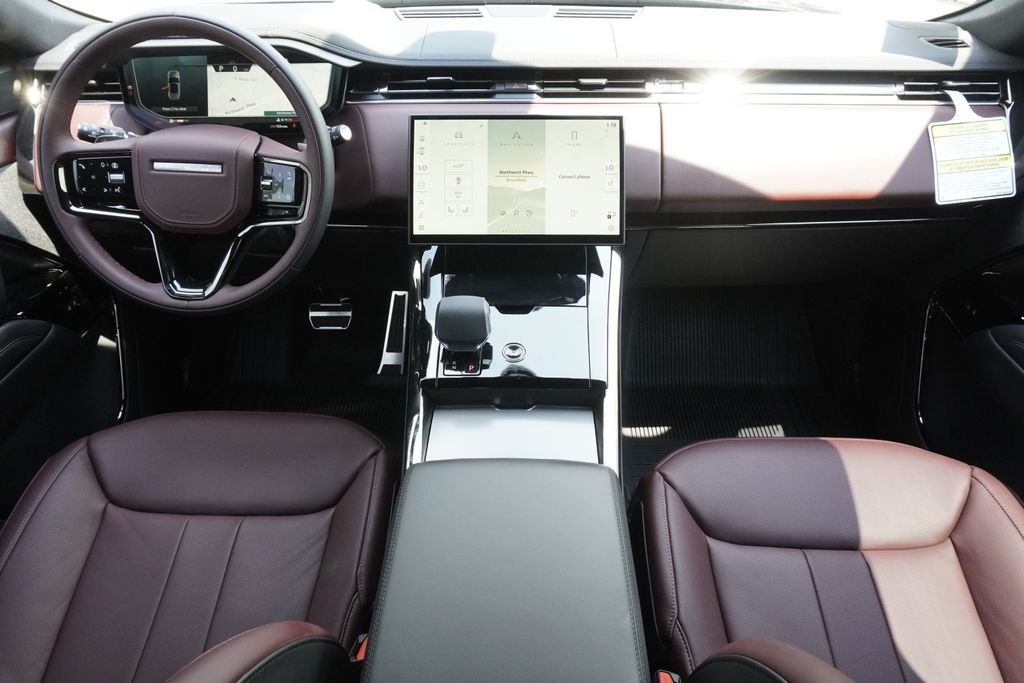 New 2026 Santorini Black Land Rover Dynamic SE image 9