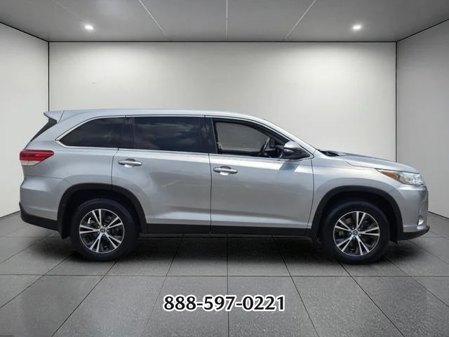 Used 2019 Silver Toyota LE image 6
