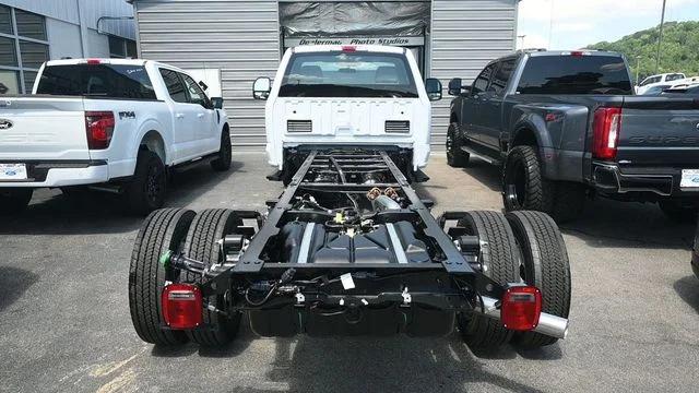 New 2026 Oxford White Ford F-450® XL image 8