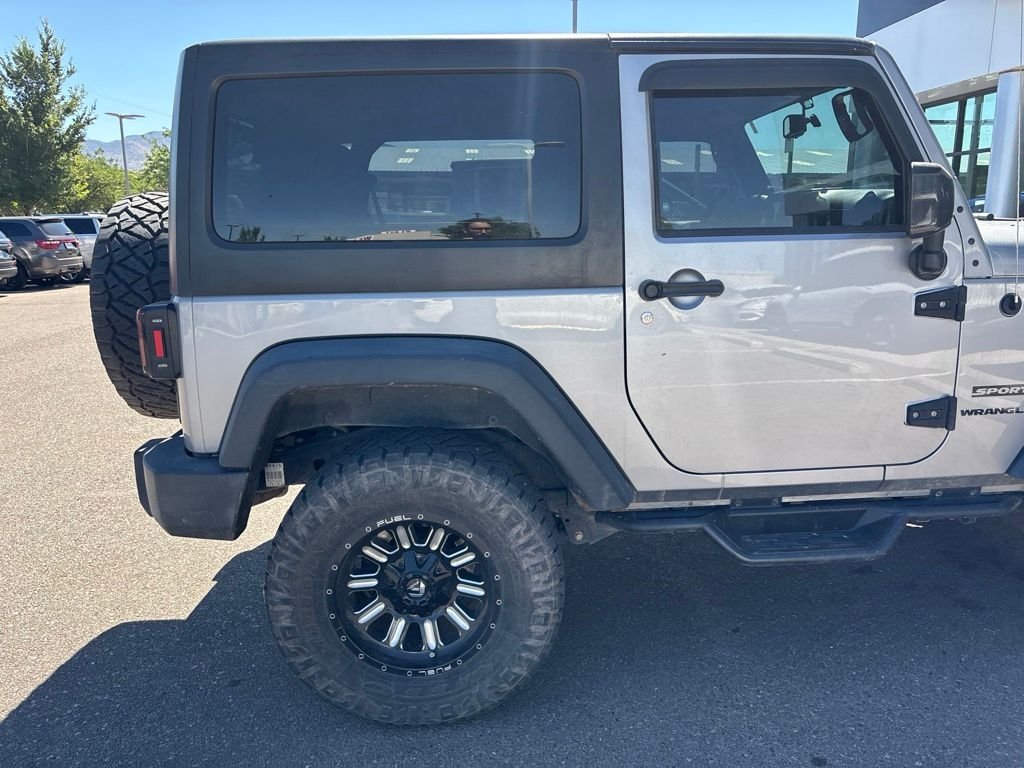 Used 2014 Gray Jeep Sport image 19