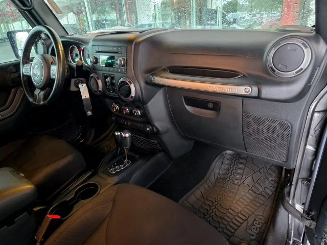 Certified Used 2016 Gray Jeep Unlimited Sport image 16