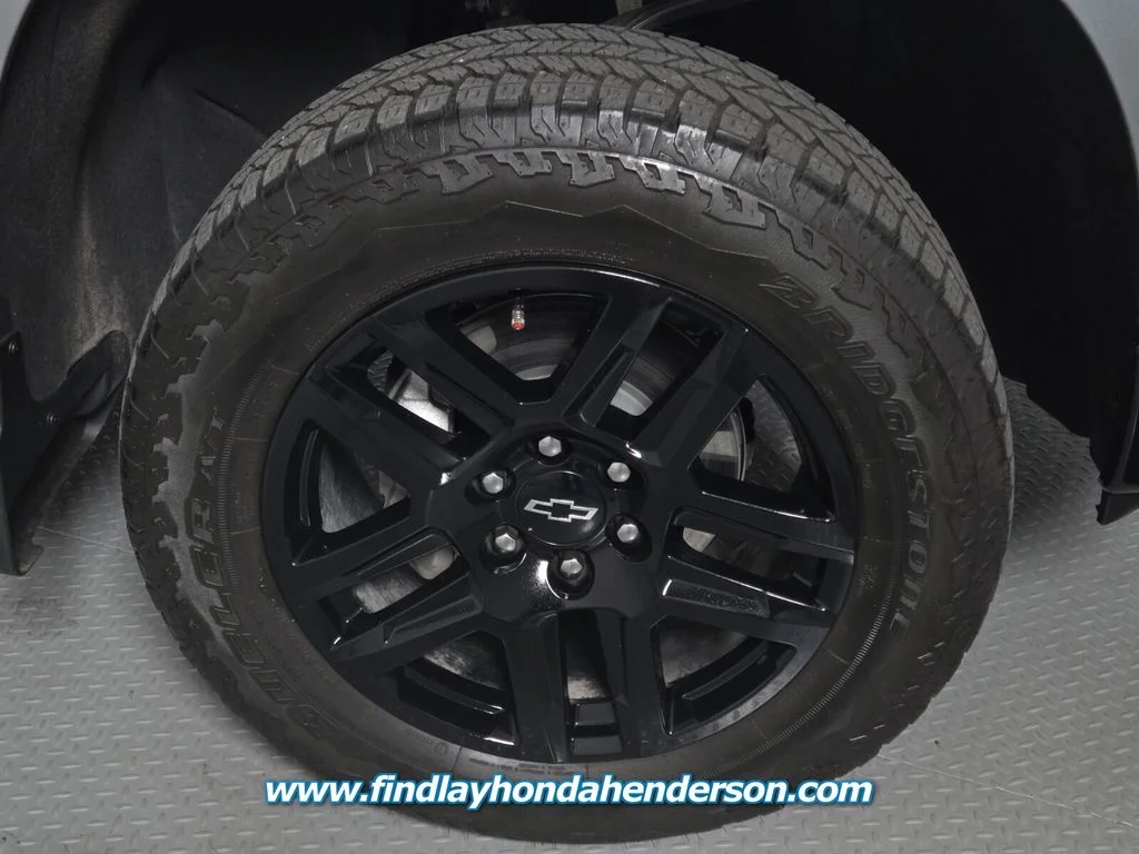 Used 2025 Sterling Gray Metallic Chevrolet LT Trail Boss image 12