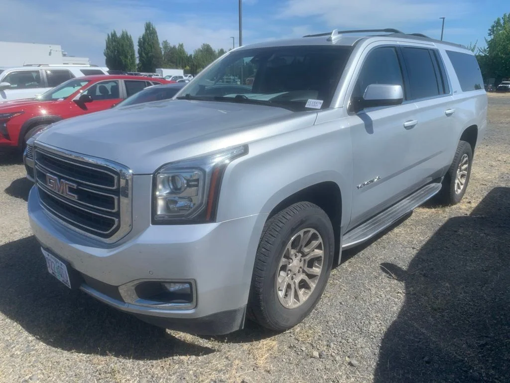 Used 2017 Quicksilver Metallic GMC SLT image 1