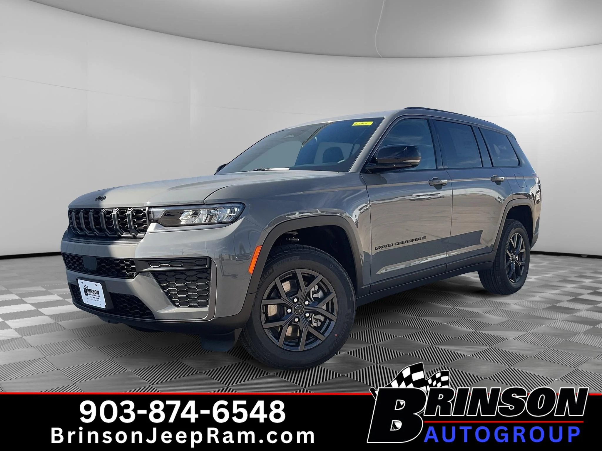 New 2027 Sting-Gray Clear-Coat Paint Jeep Laredo Altitude image 1