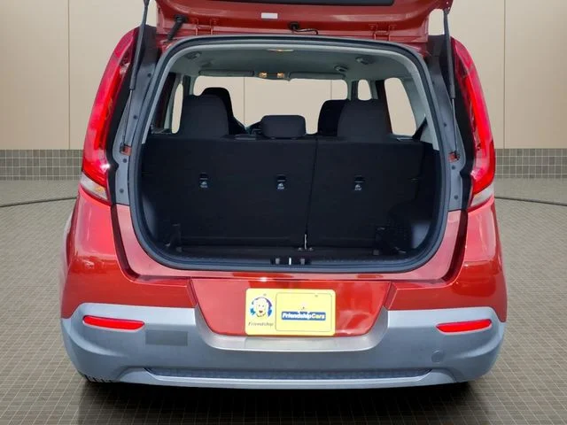 Used 2022 Orange Kia LX image 11