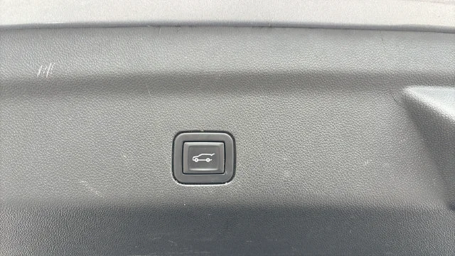 Used 2021 Gray Chevrolet RST image 35