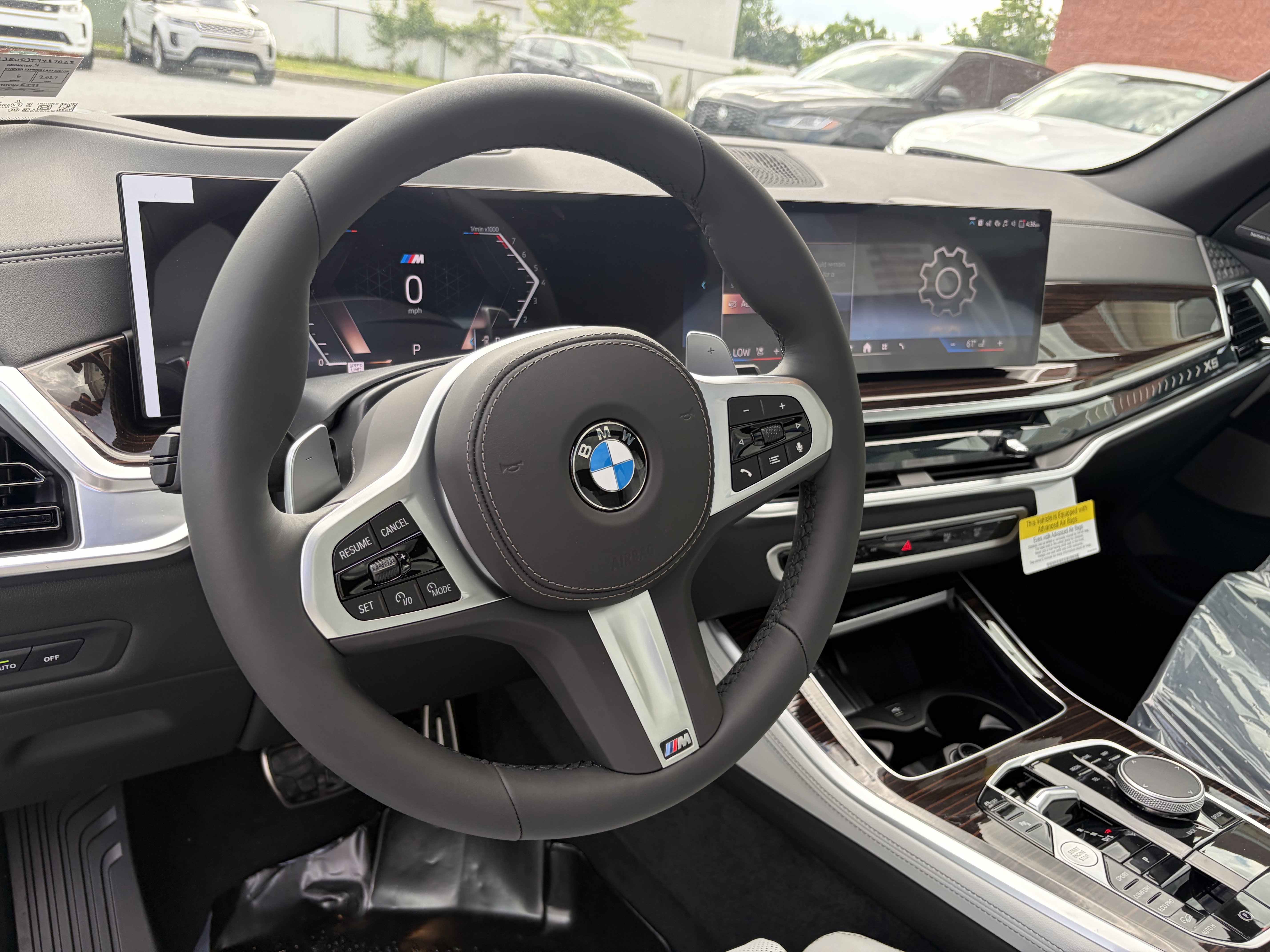 New 2026 Carbon Black Metallic BMW xDrive40i image 12