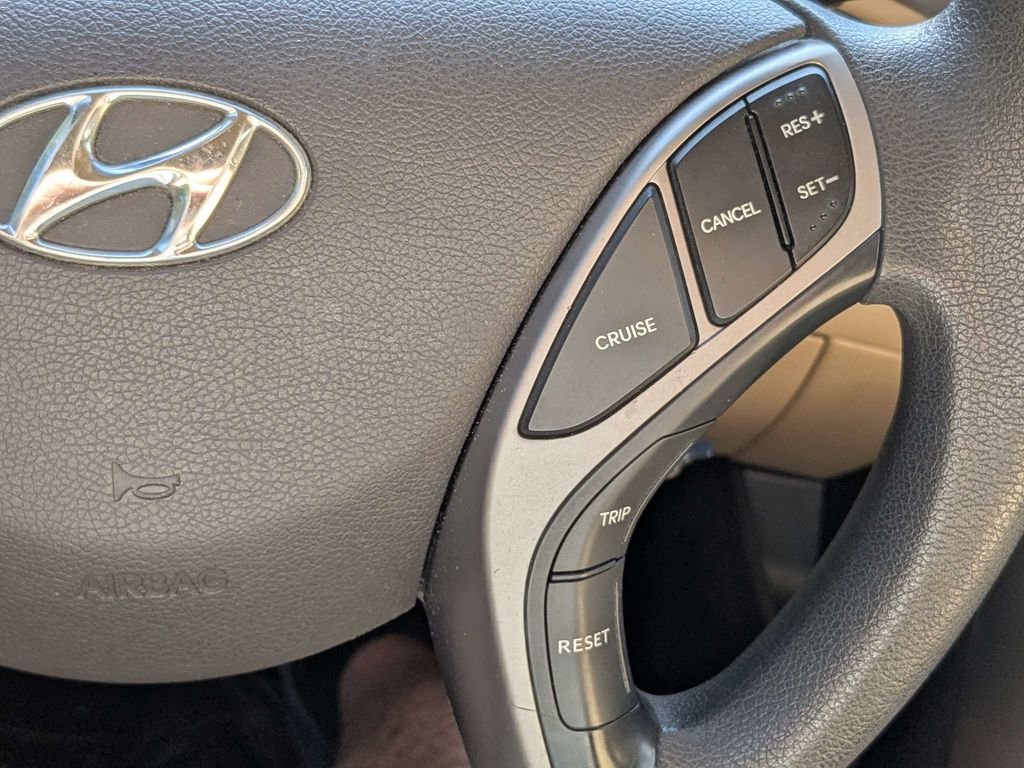Used 2013 Brown Hyundai GLS image 27