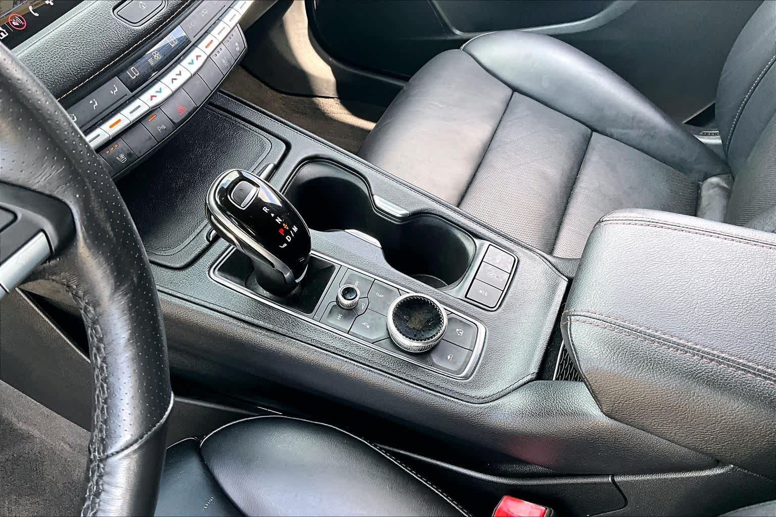 Used 2020 Radiant Silver Metallic Cadillac FWD Sport image 33