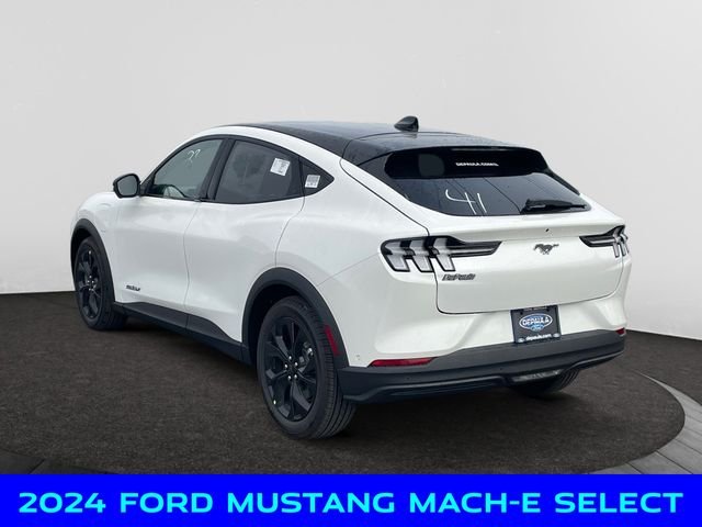 New 2024 White Ford Select image 3