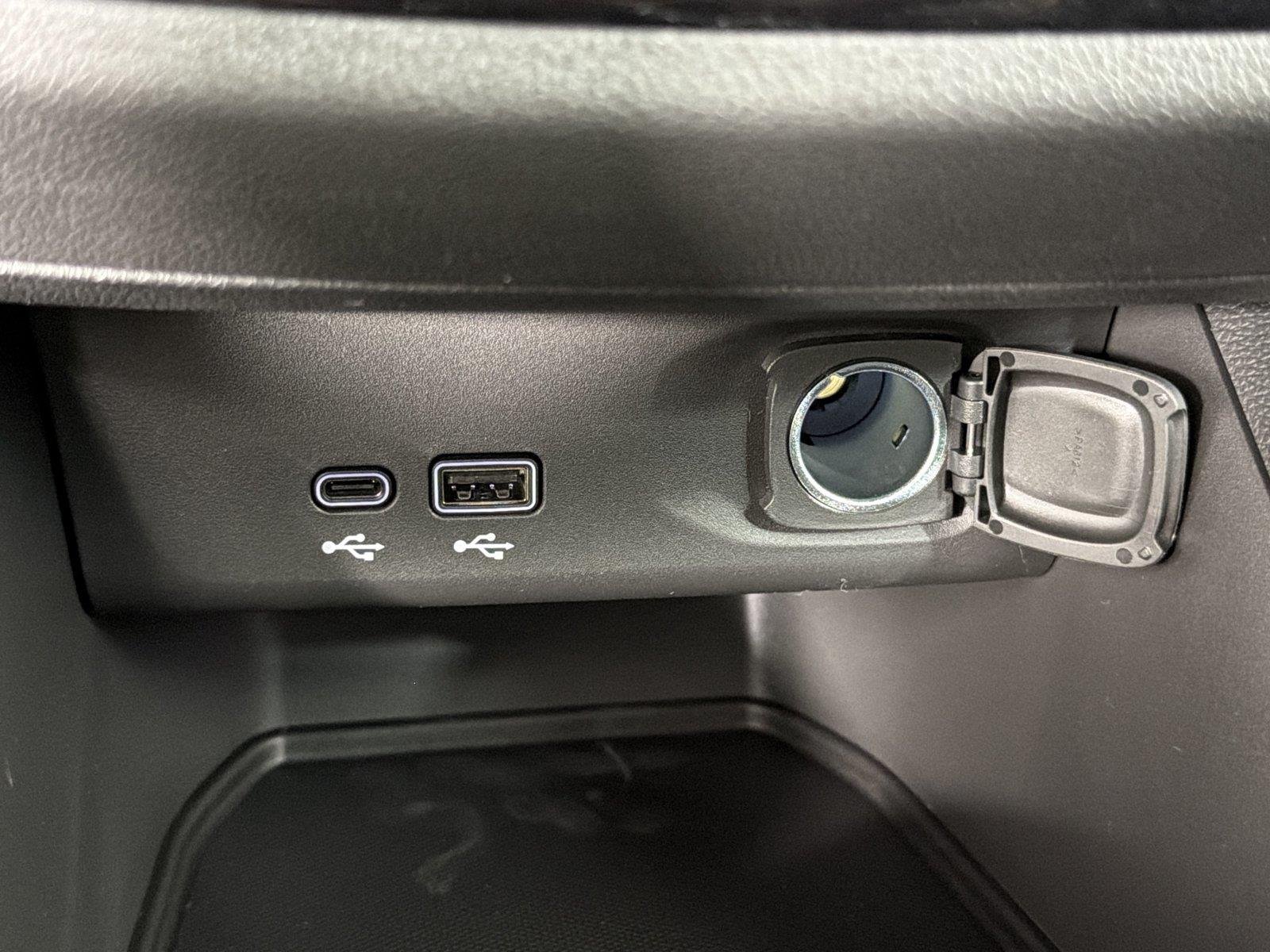 2026 Buick Envista Sport Touring - Photo 28