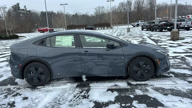 2026 Toyota Prius Plug-in Hybrid SE - Photo 30