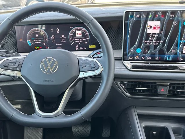 New 2026 Platinum Gray Metallic Volkswagen 2.0T SE image 30