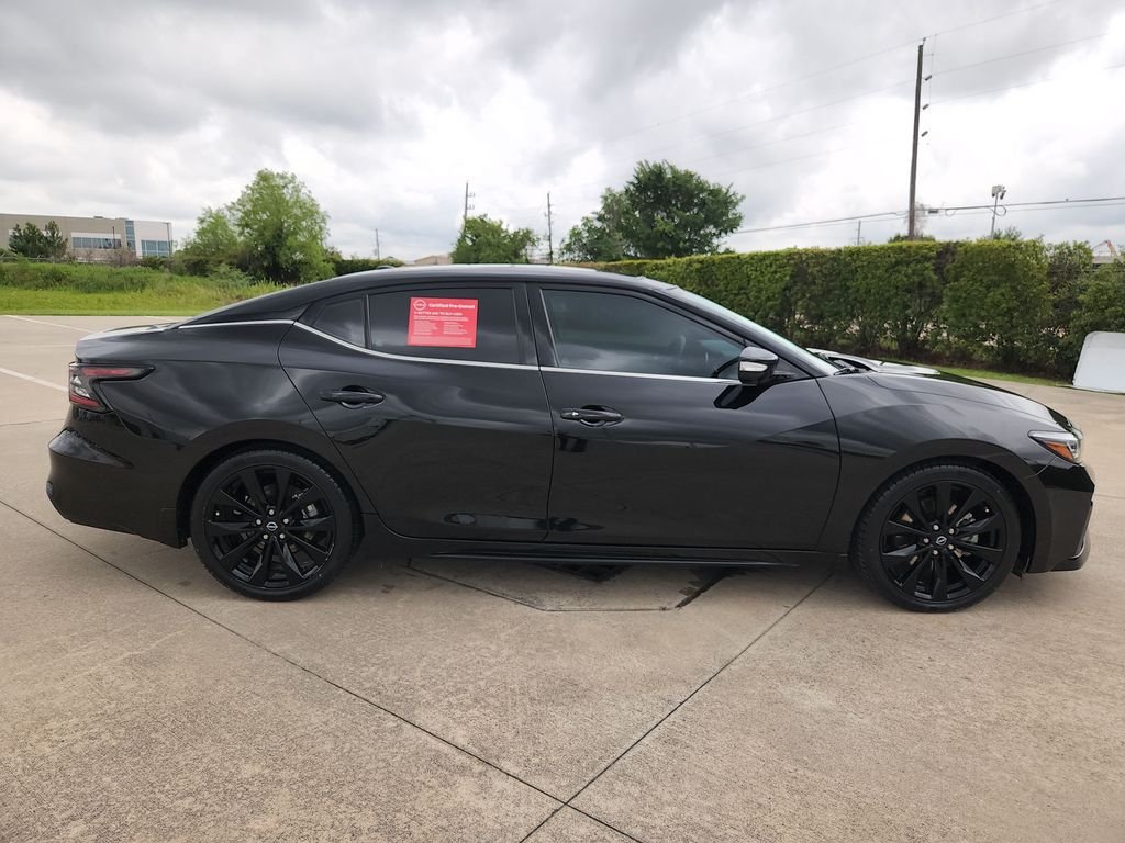 Certified Used 2023 Black Nissan Platinum image 4