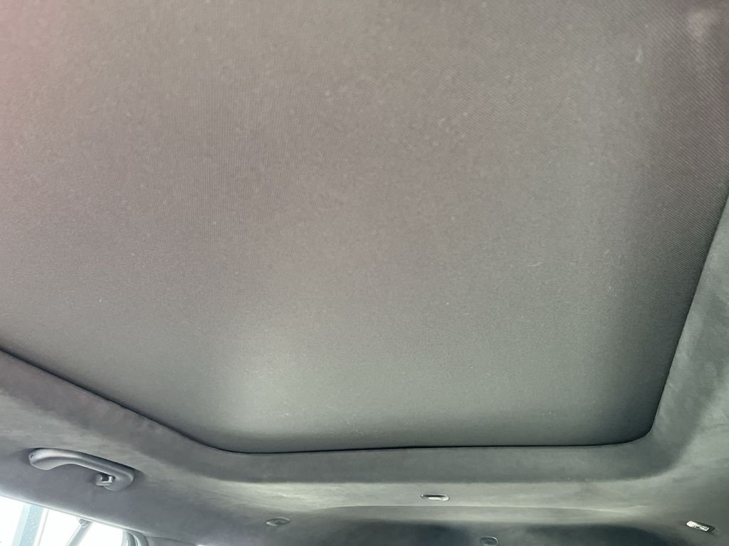 Used 2025 White Jeep Summit image 22