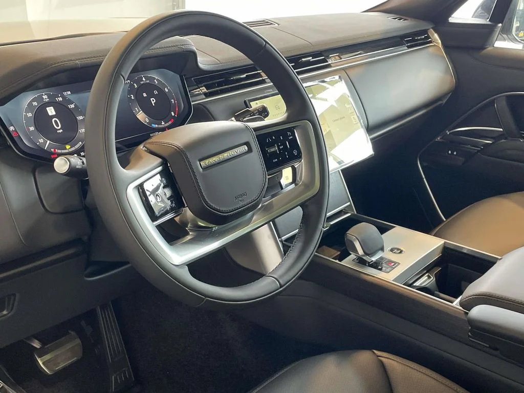 New 2026 Batumi Gold Land Rover SE image 13