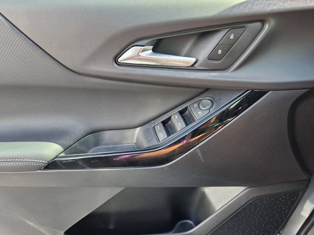 2027 Chevrolet Equinox LT - Photo 13
