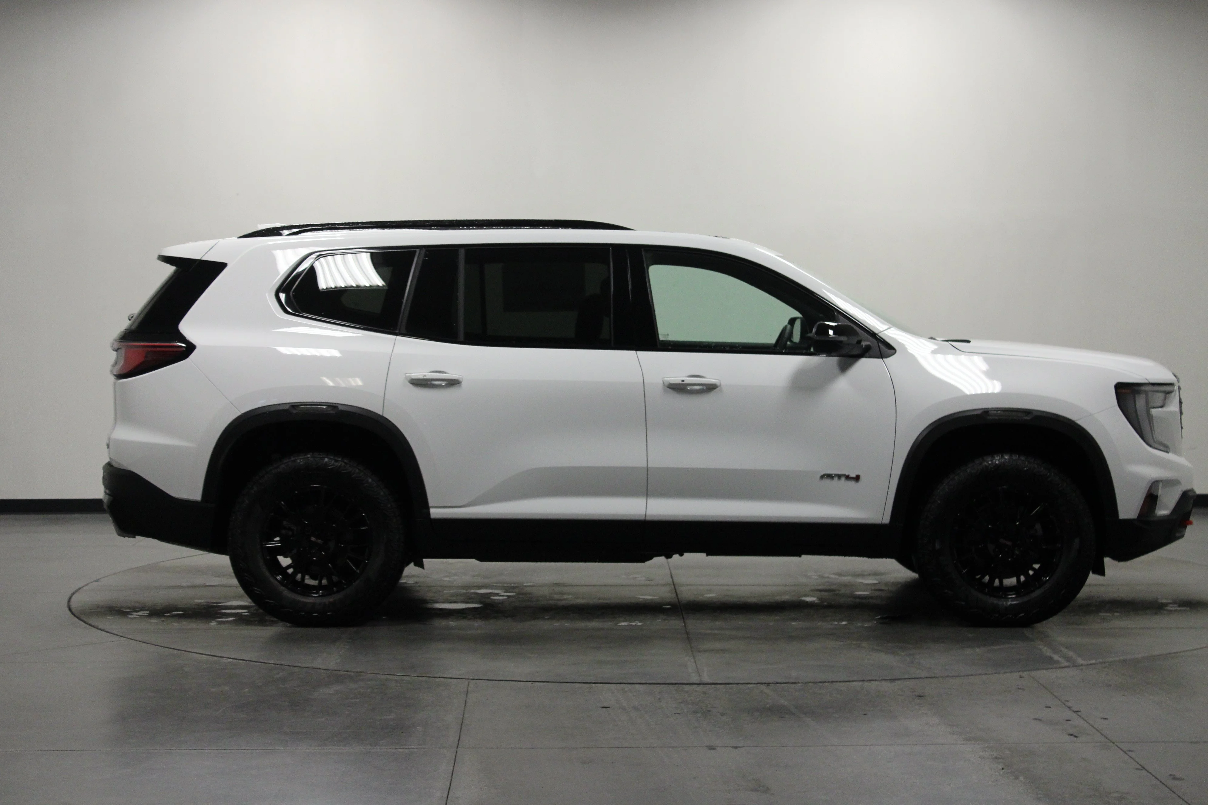New 2026 Summit White GMC AT4 image 3