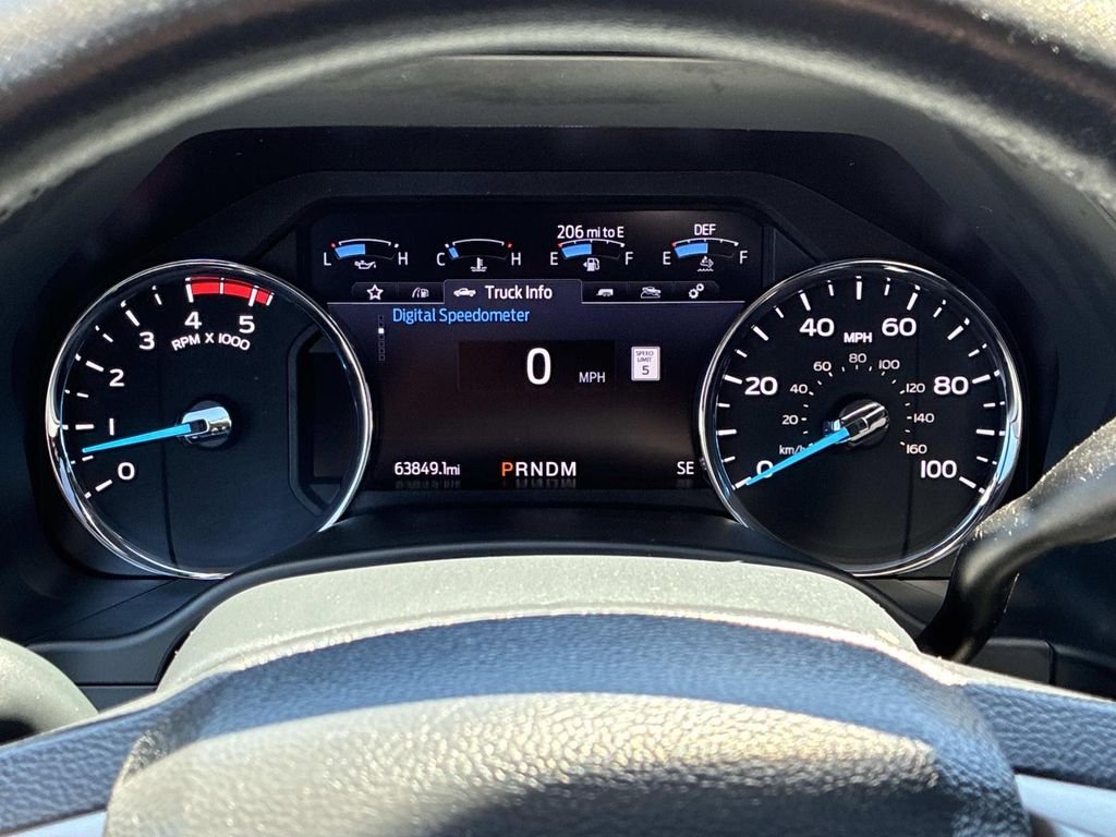 Used 2022 White Ford Lariat image 28