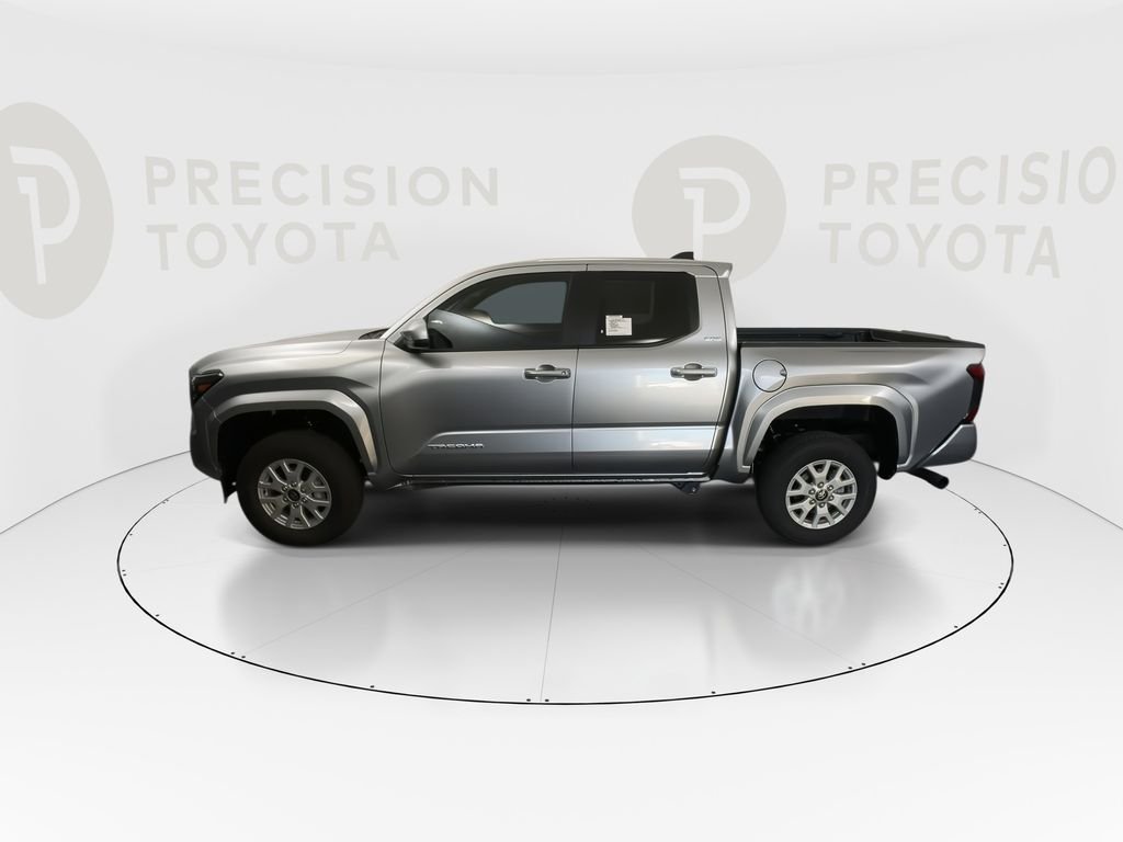 2026 Toyota Tacoma SR5 - Photo 11