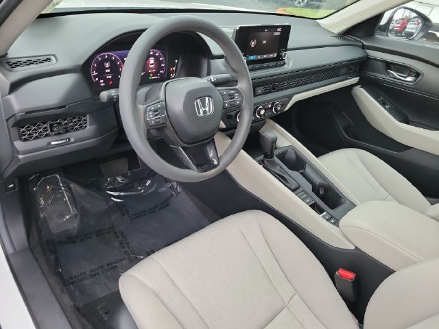 2025 Honda Accord LX - Photo 16