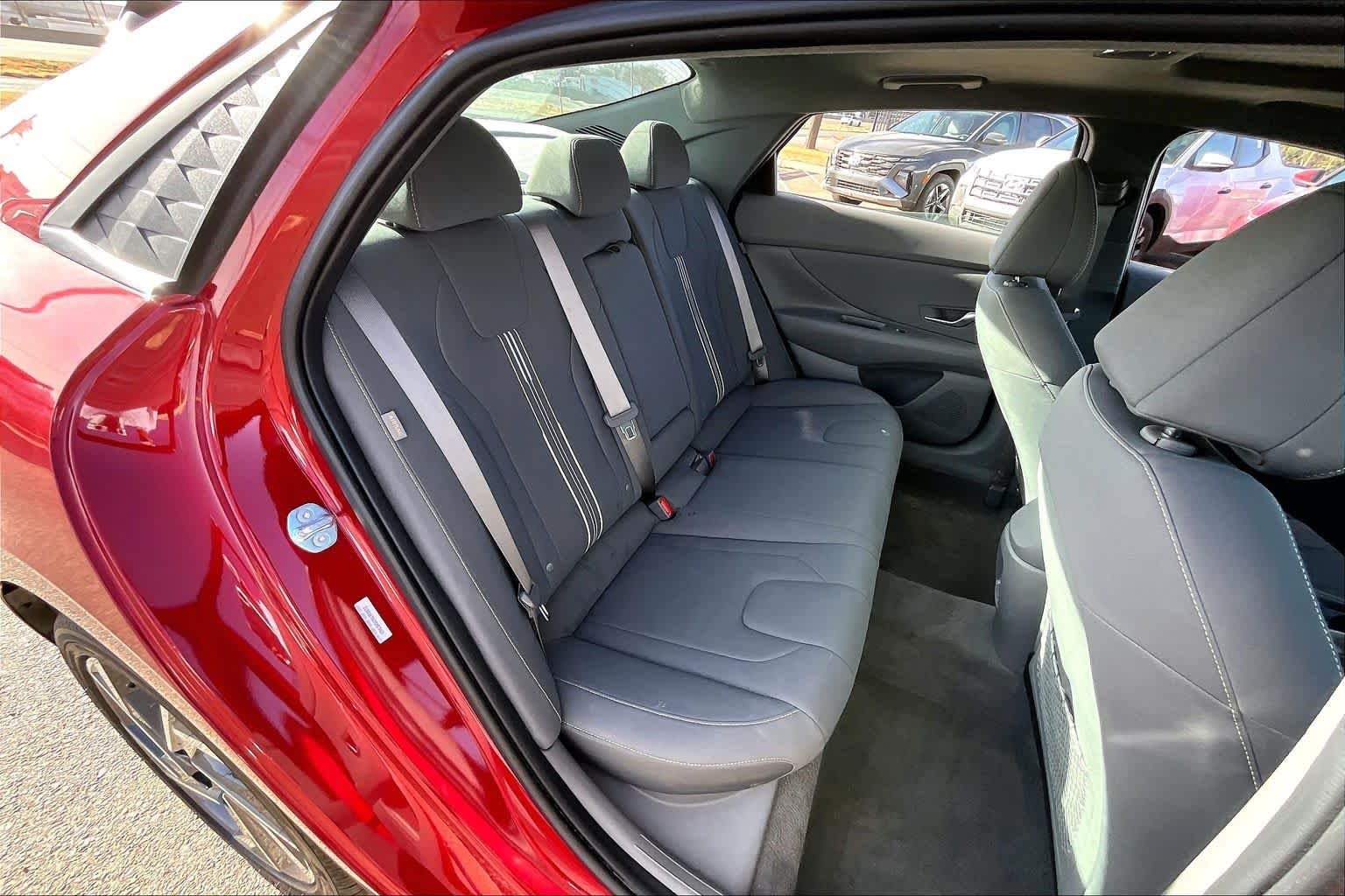 Used 2025 Ultimate Red Hyundai SEL Convenience image 20