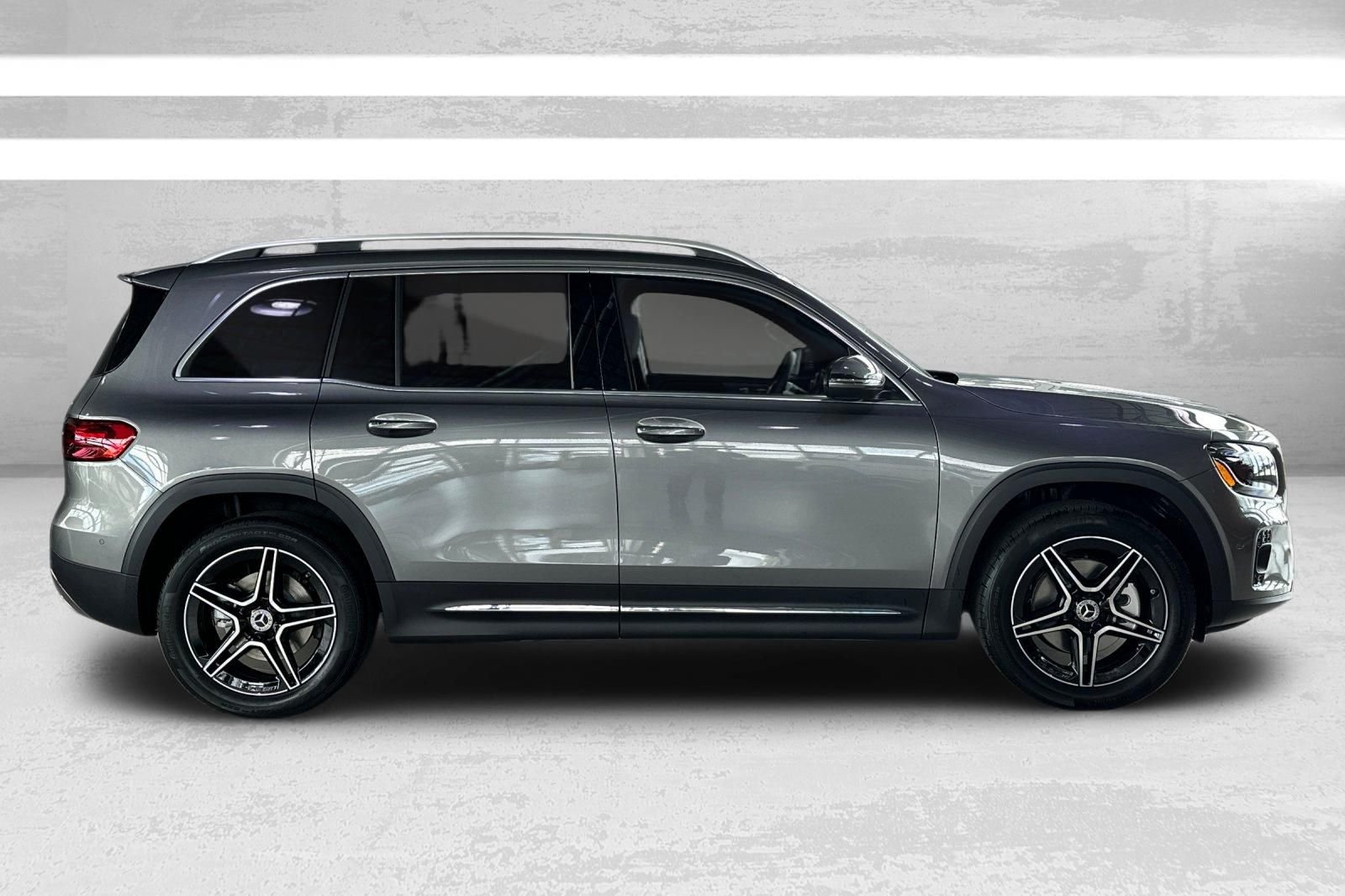 New 2026 Gray Mercedes-Benz GLB 250 image 3