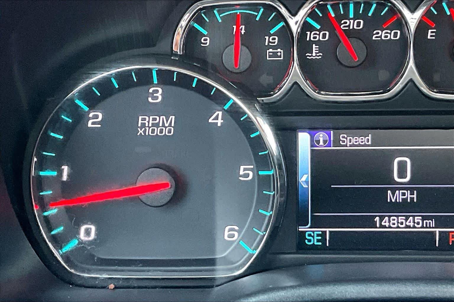 Used 2018 Graphite Metallic Chevrolet LT image 25