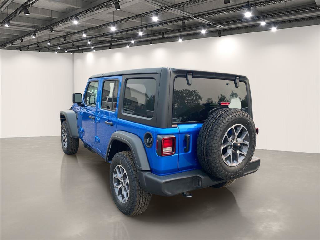 New 2026 Hydro Blue Pearl-Coat Exterior Paint Jeep Sport S image 3