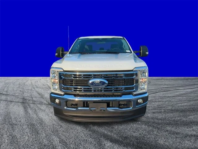 New 2026 Oxford White Ford F-250® XLT image 9