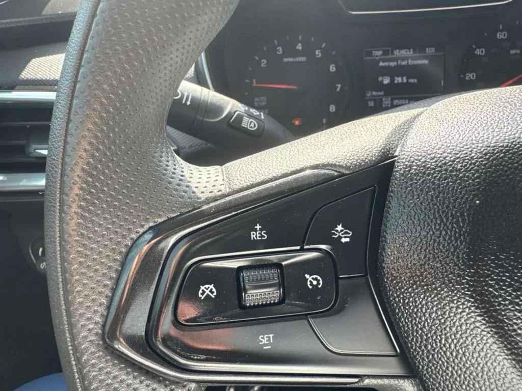 Used 2021 Mosaic Black Metallic Chevrolet LT image 17