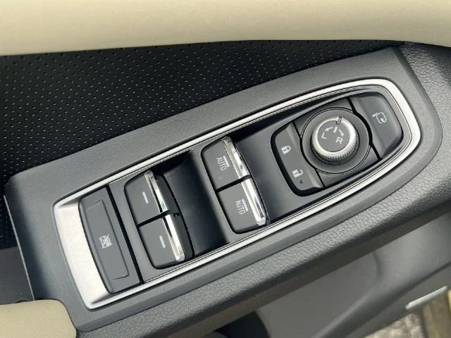 New 2026 AUTUMN GREEN METALLIC Subaru Limited 7-Passenger image 30