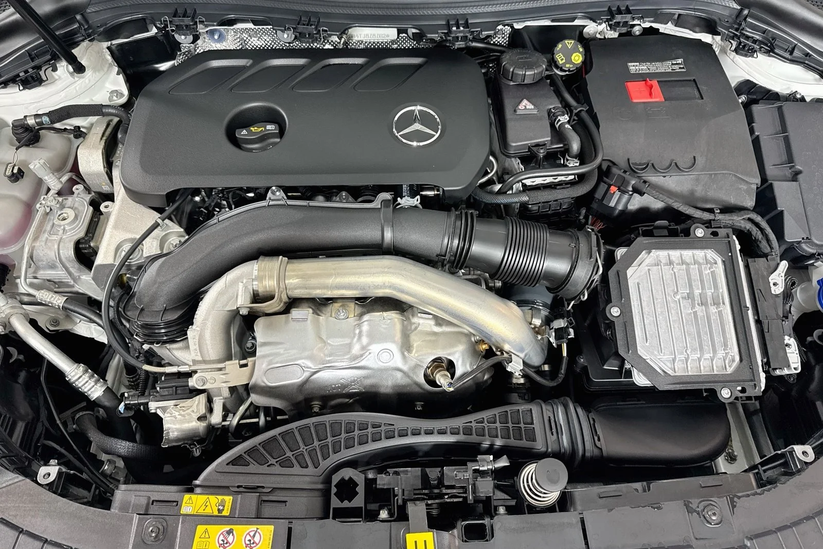Used 2026 Polar White Mercedes-Benz GLA 250 image 27
