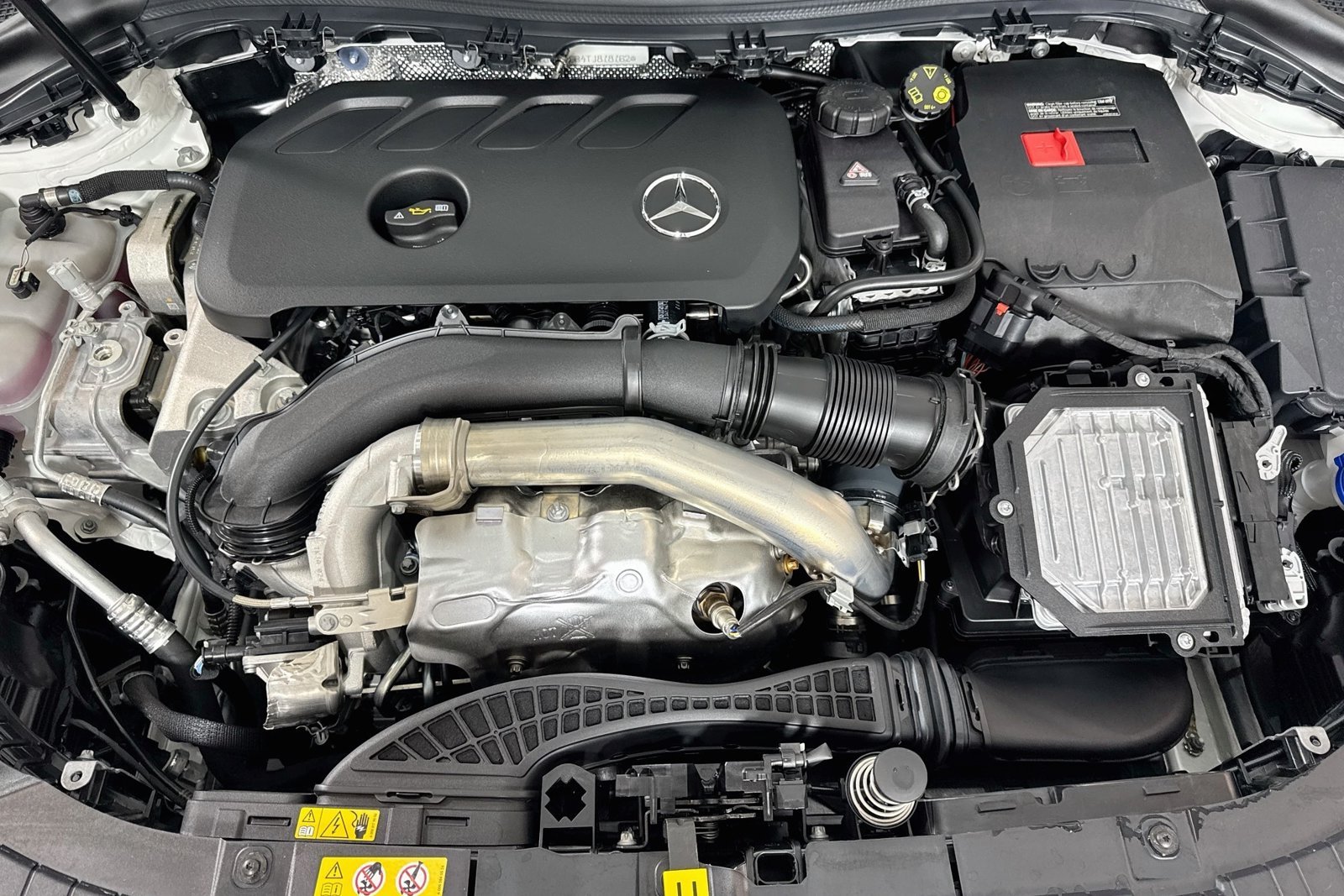 Used 2026 Polar White Mercedes-Benz GLA 250 image 27