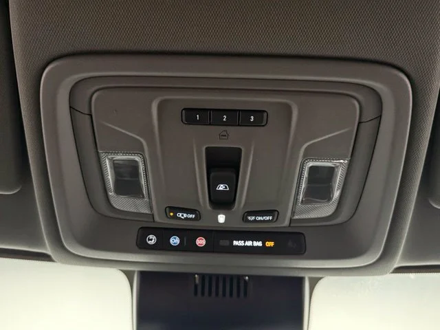 Used 2022 Blue Chevrolet LTZ image 31