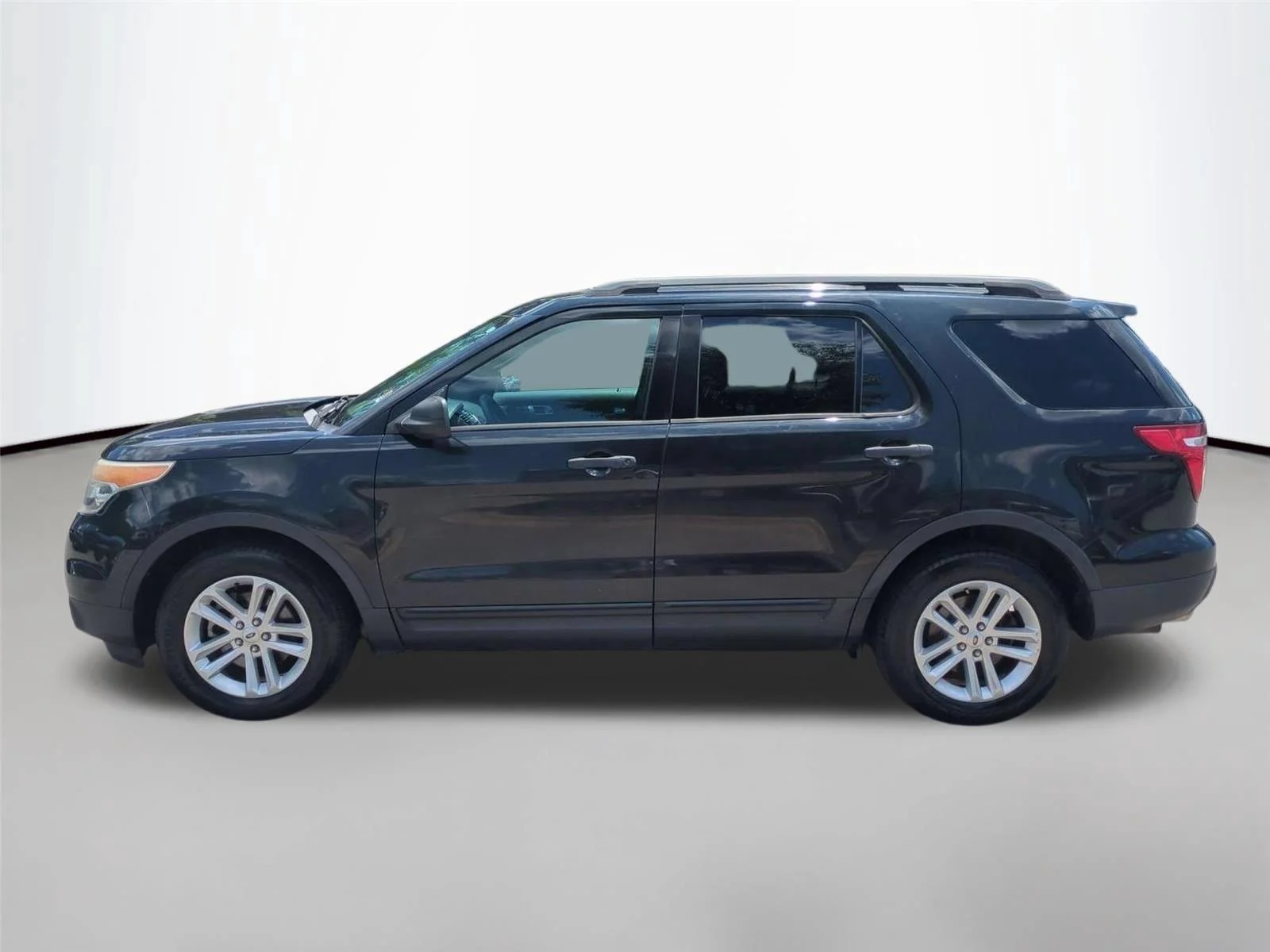 Used 2015 Tuxedo Black Metallic Ford Base image 2