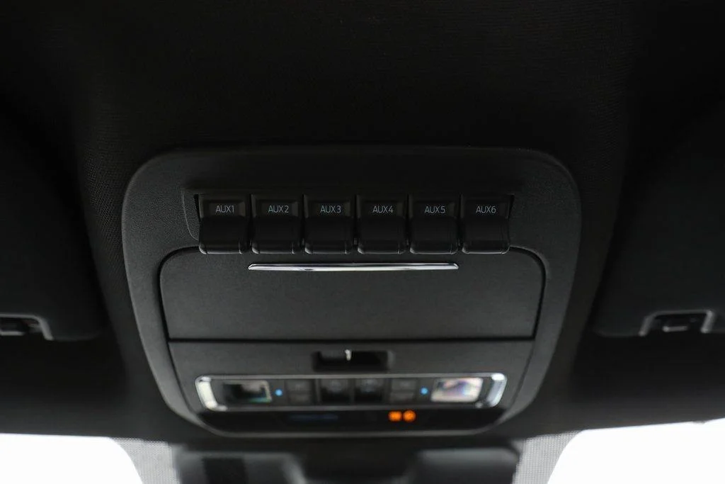 New 2026 Star White Metallic Tri-Coat Ford F-250® Platinum® image 57