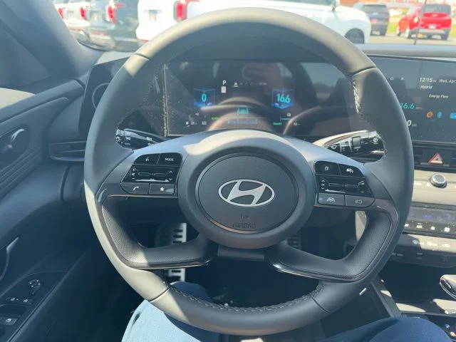 2025 Hyundai Elantra Blue - Photo 17