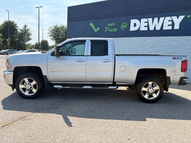 Used 2018 Silver Ice Metallic Chevrolet LT image 2
