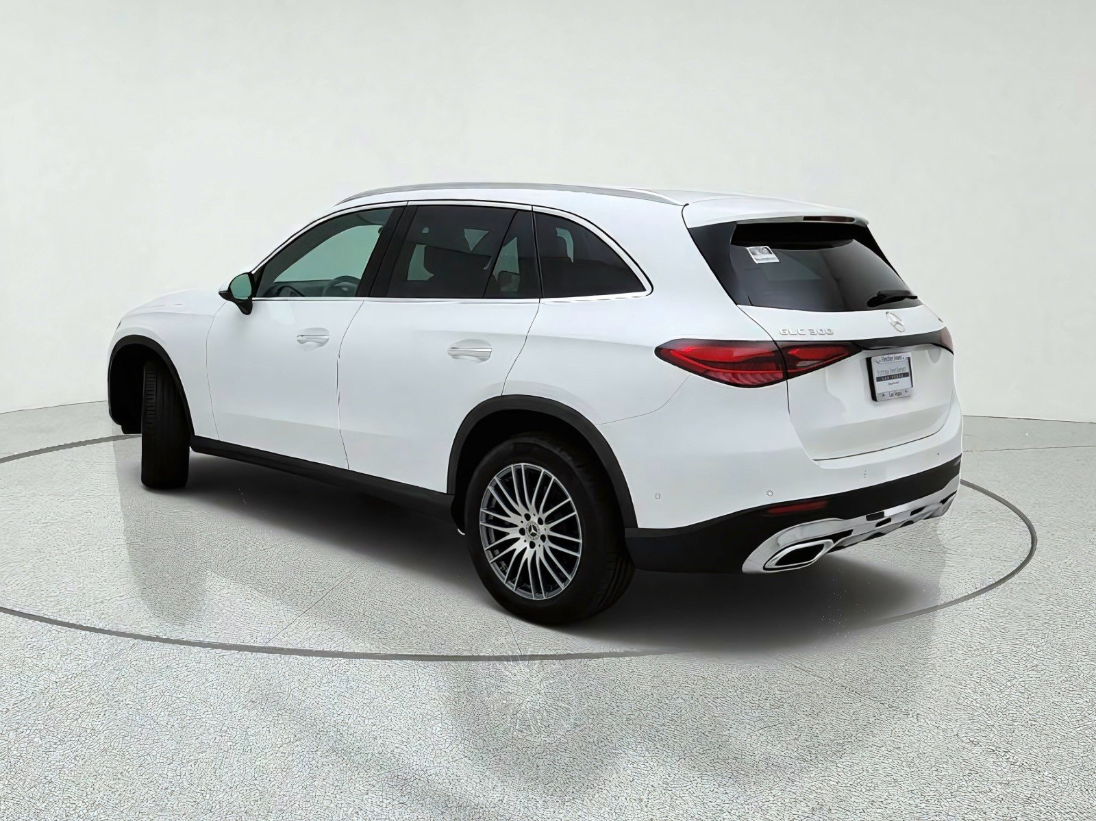 Certified Used 2025 Polar White Mercedes-Benz GLC 300 image 12