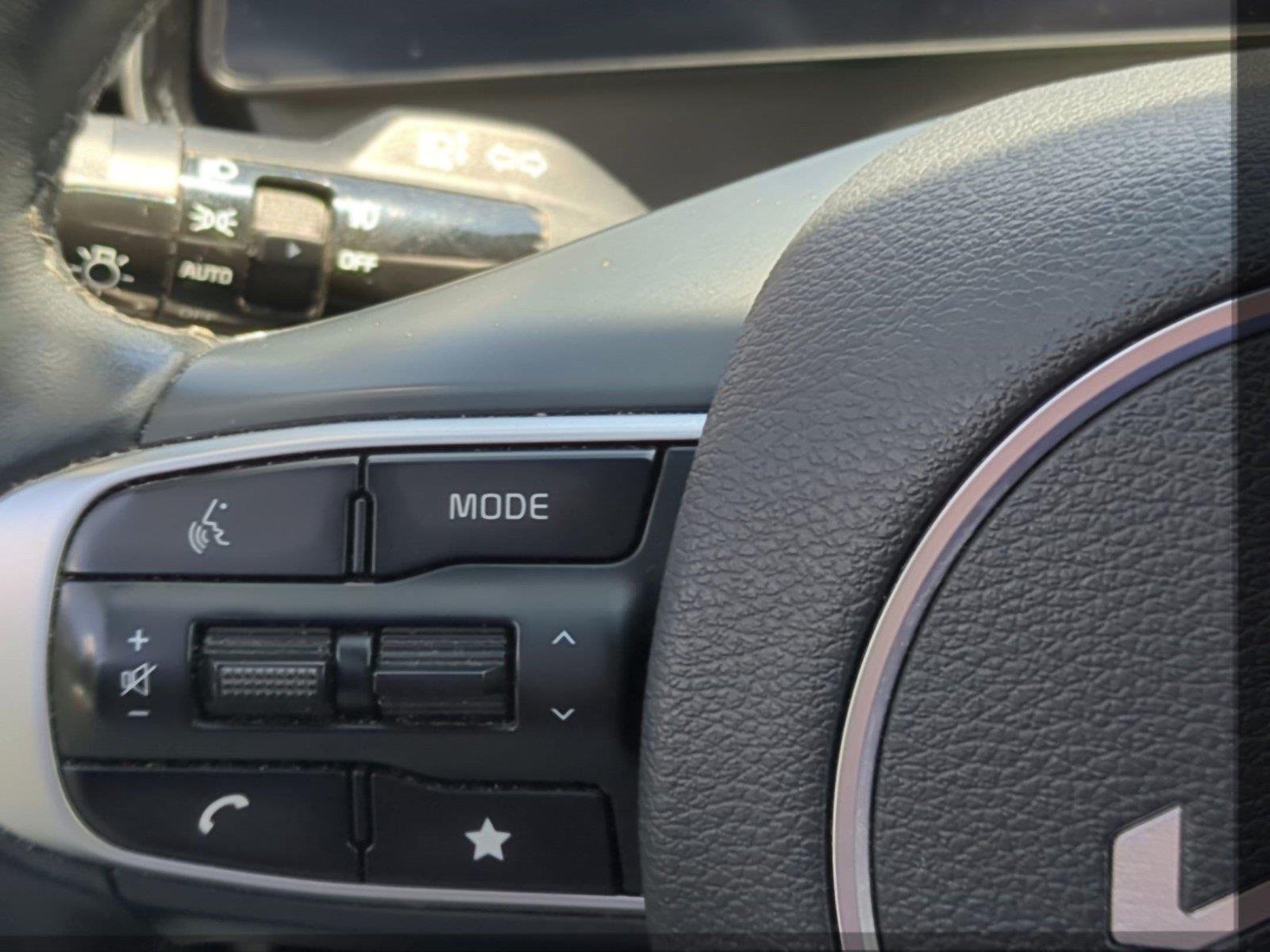 Used 2024 Wolf Gray Kia SX-Prestige image 13
