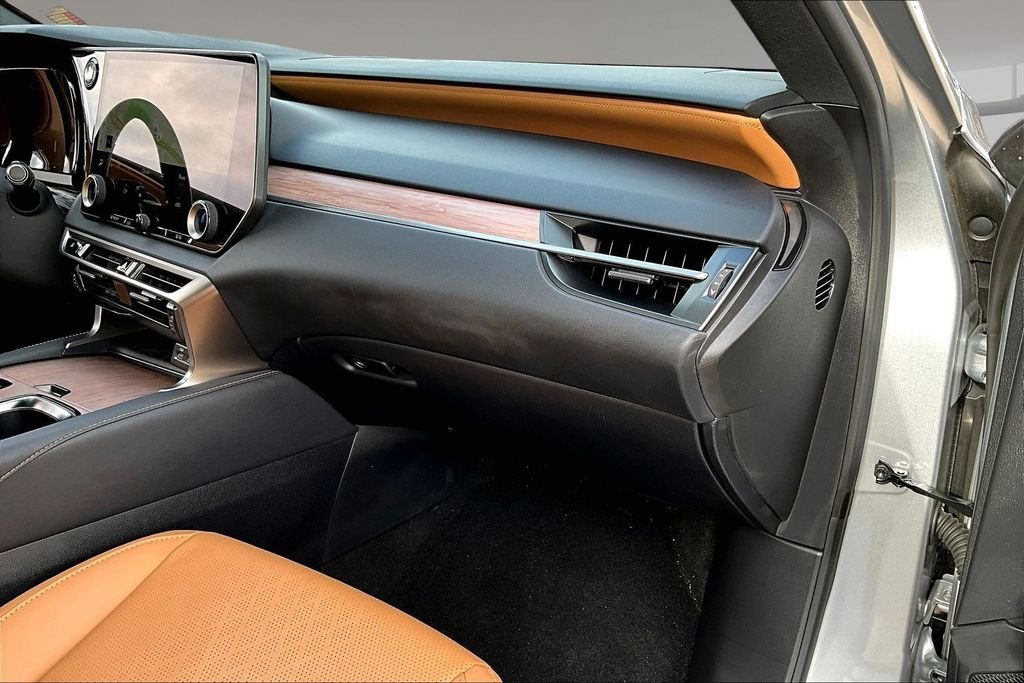 Used 2025 Silver Lexus 350 Premium Plus image 16