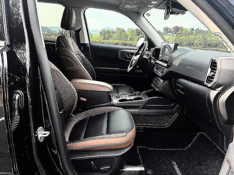 Used 2025 Shadow Black Ford Outer Banks image 20