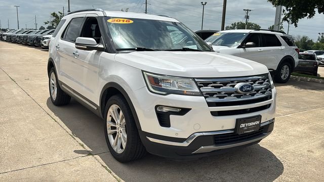 Used 2018 White Ford Limited image 2