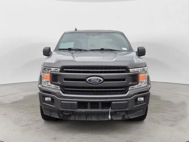 Used 2018 Magnetic Ford XLT image 2