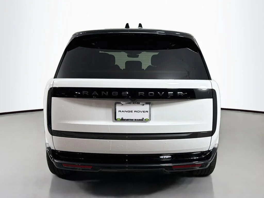 New 2026 Fuji White Land Rover SE image 6